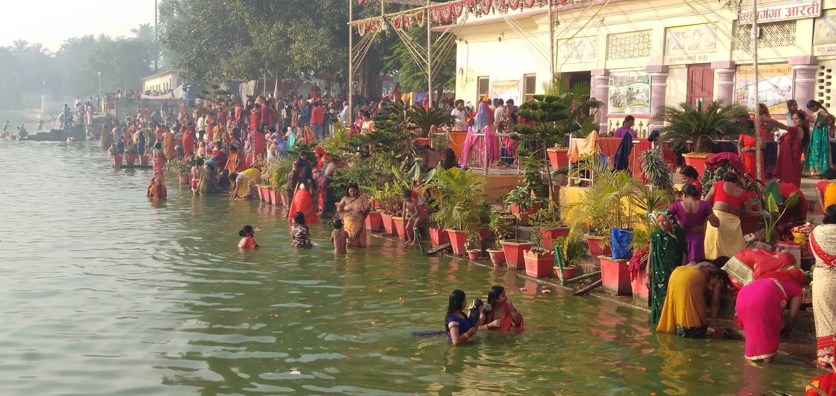 गंगा सागरमा स्नान गर्नेहरुको घुइचो, पापबाट मुक्ति पाउने विश्वास ! (हेर्नुस् फोटोहरु)