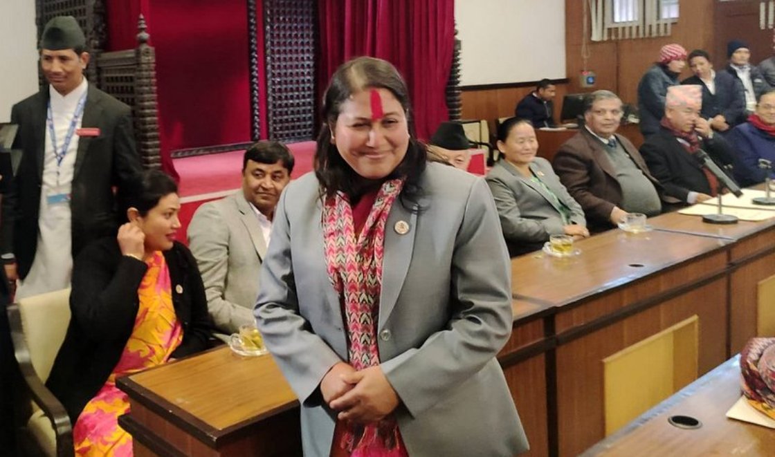 विद्या भट्टराईले लिइन् सांसदको सपथ