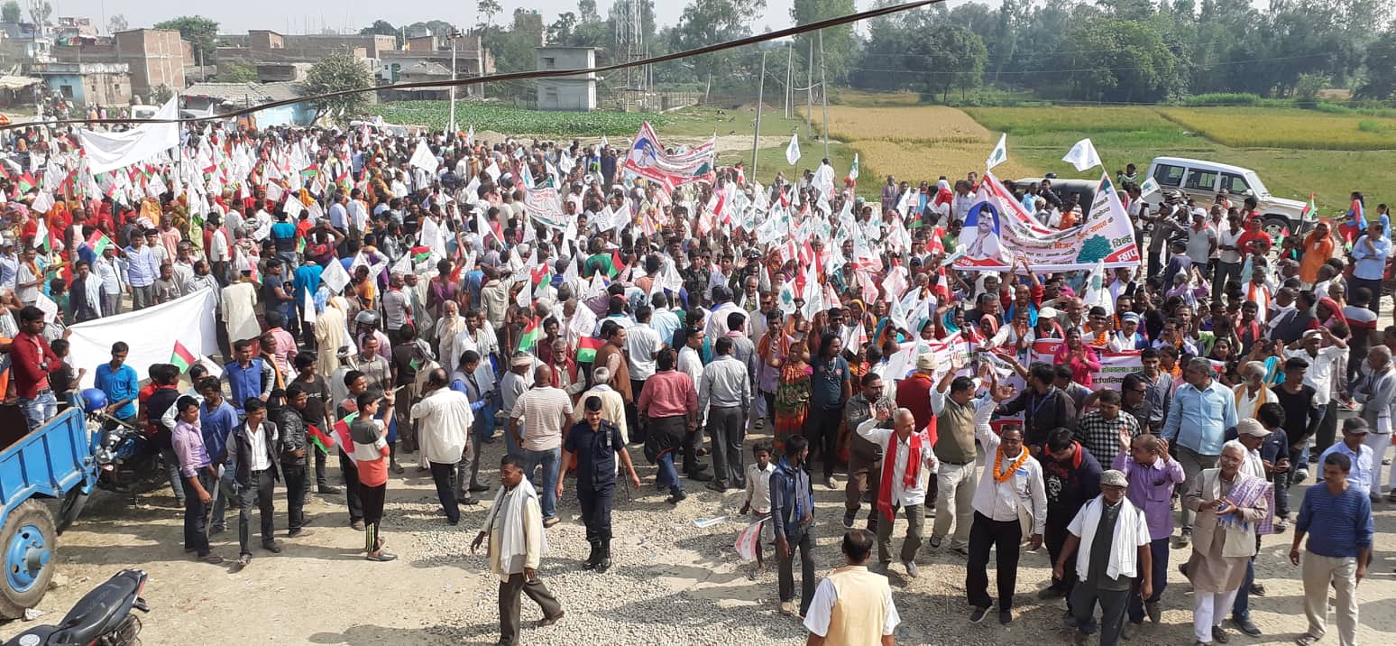 महोत्तरीका चार पद चार दलका पोल्टामा
