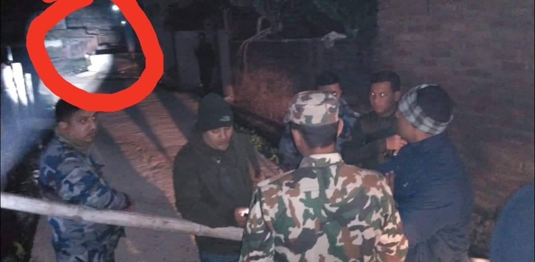 जनकपुरको संकट मोचन मन्दिर नजिक फेला परेको बम डिस्पोज गर्ने सेनाको तयारी
