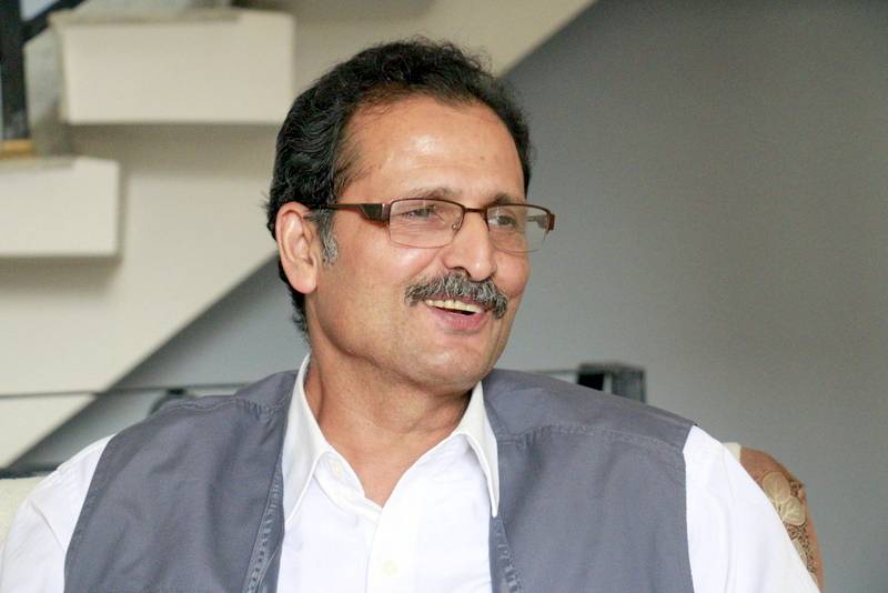 संसदीय विषयवस्‍तुका पुस्तक पढेर दिन कटाउँदै सभामुख सापकोटा