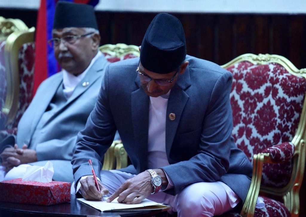 प्रधानमन्त्री र सभामुखबिच भेटवार्ता, बजेट अधिवेशन बोलाउने विषयमा छलफल