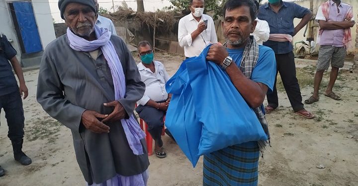लक्ष्मीनियाँ गाउँपालिकामा राहत वितरण