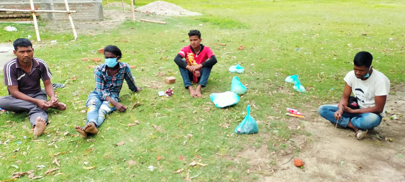 काठमाडौंबाट फर्केकालाई क्वारेन्टाइनमा राखियो, भन्छन्, ‘यहाँ सुरक्षित छैनौं’