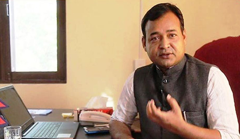 मन्त्री विजय यादबले जनप्रधिनिलाई भने– रकम पठाइसके, खाना खुवाउन सुरु गर्नुस्