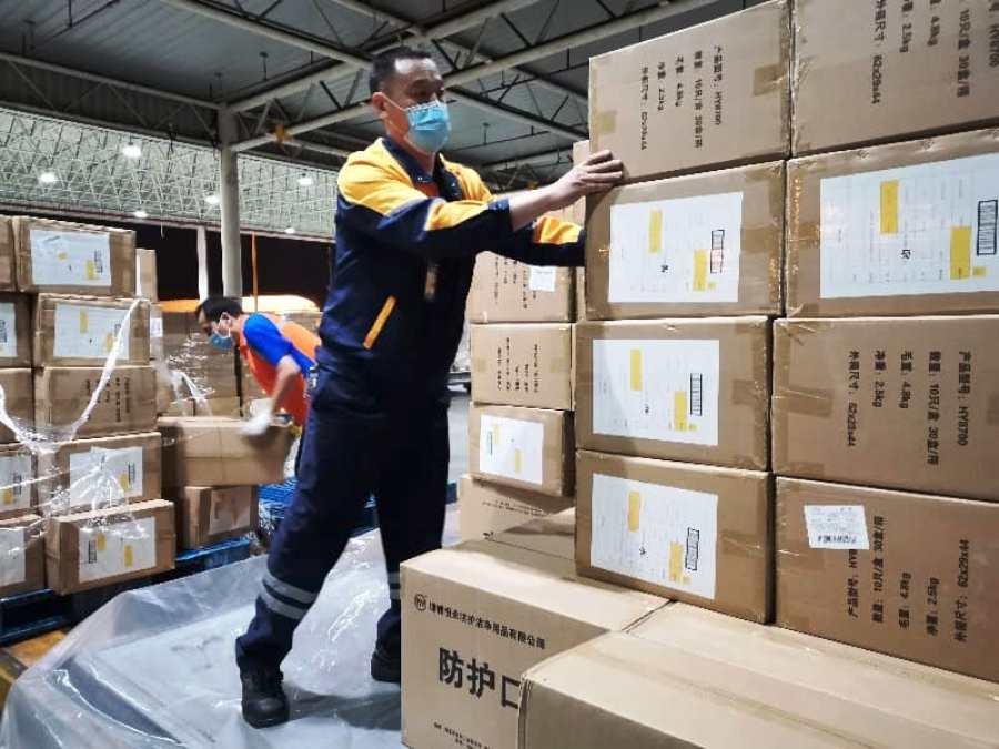 एक महिनामा झण्डै ३५ करोडको स्वास्थ्य सामग्री आयात