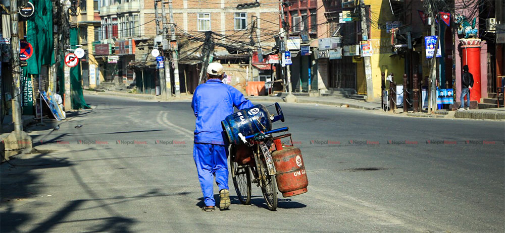 लकडाउनमा बन्द भएका उद्योगमा कार्यरत मजदुरलाई अधिकतम ५० प्रतिशत तलब दिइने