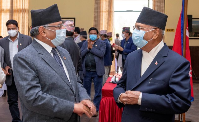 विवादको ऐजेरु उखेल।