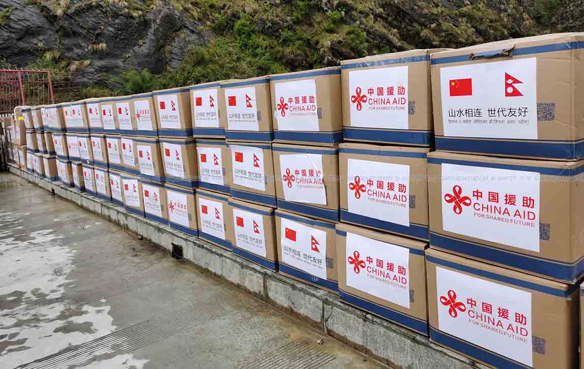 हस्तान्तरण गरेको १३ दिनपछि चिनियाँ अनुदानको स्वास्थ्य सामग्री काठमाडौंमा