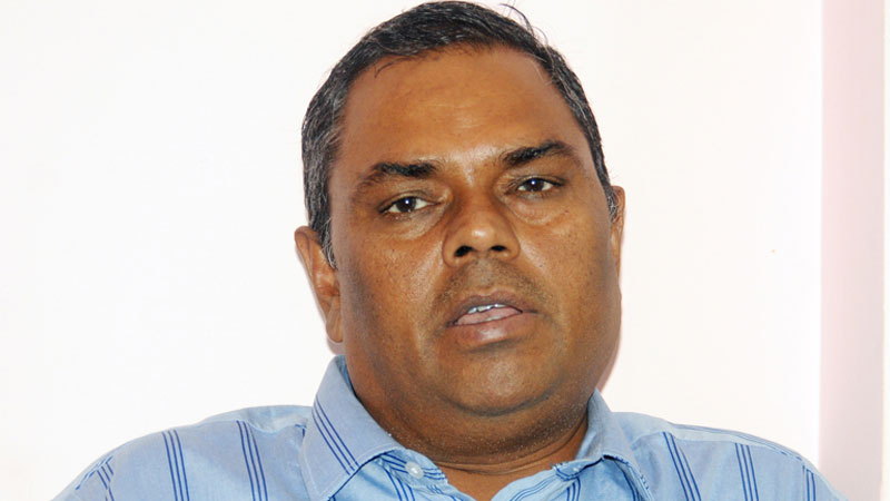 खाडी मुलुकबाट नेपालीलाई स्वदेश फर्काउन अध्यक्ष यादवको माग