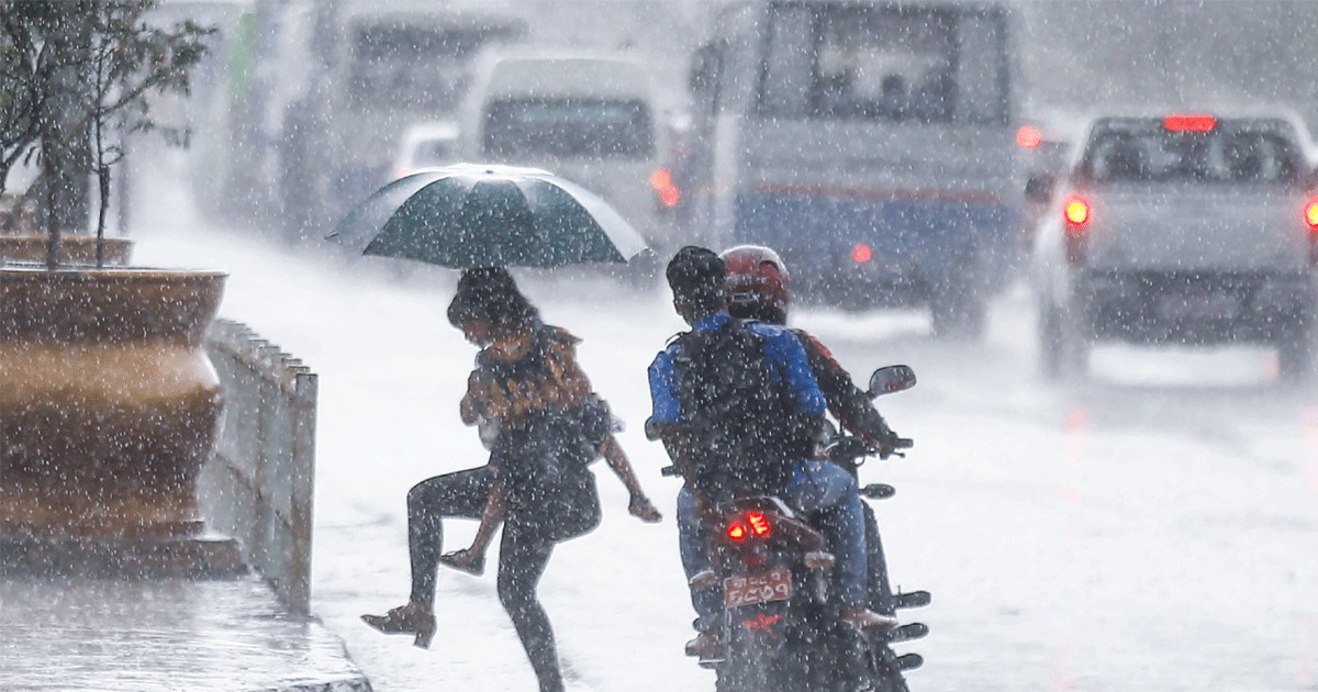 मौसम : अधिकांश स्थानमा मेघगर्जन, चट्याङ र हावाहुरीसहित भारी वर्षाको सम्भावना
