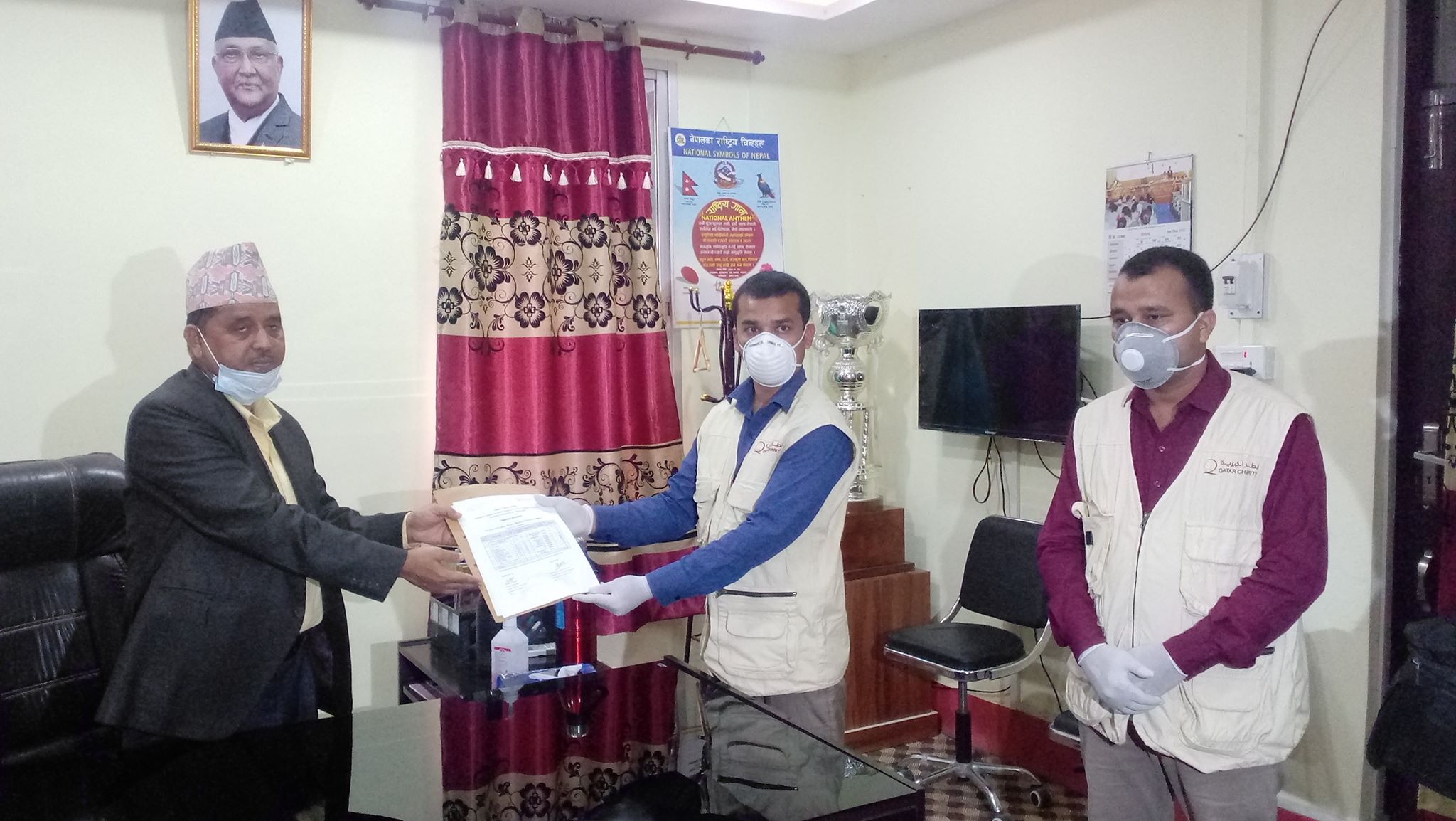 कतार च्यारिटीद्धारा प्रदेश १ सरकारलाई स्वास्थ्य सामाग्री सहयोग
