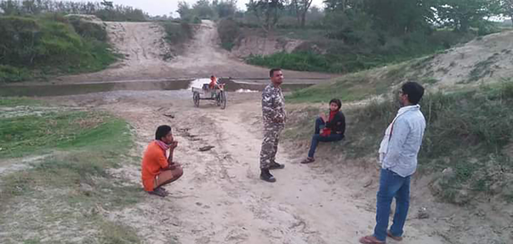 कोरोना संक्रमणको उच्च जोखिममा रहेको भारतबाट धमाधम फर्किँदै नेपाली मजदुर