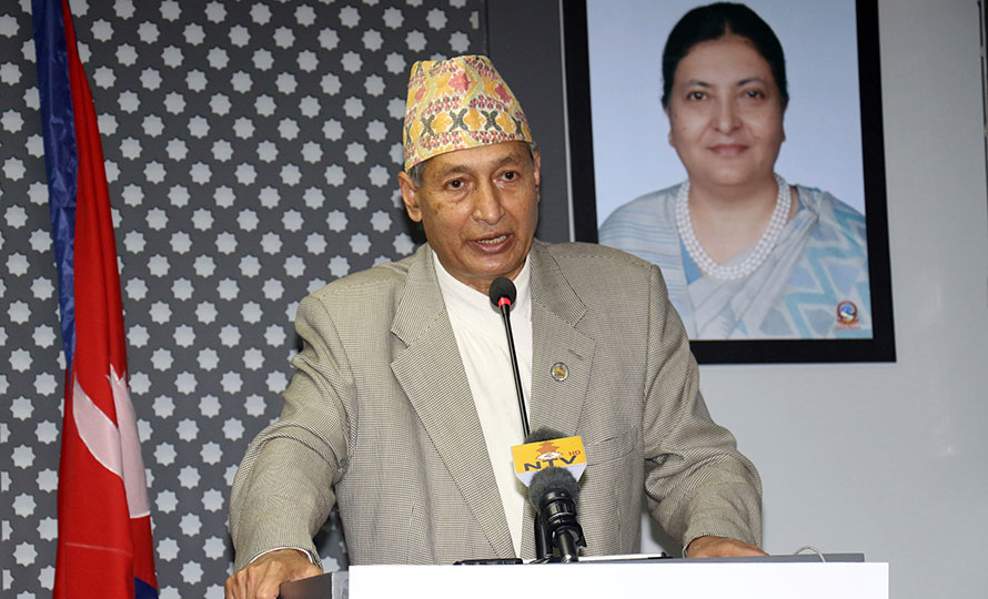 नेपाल बजेट-  अर्थमन्त्री आफ्नै पार्टीका नेताको निशानामा पर्नुका कारण