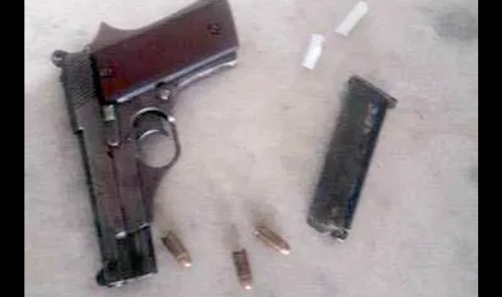 भारतीय गाडीबाट पेस्तोल, गोली र नशालु पदार्थसहित सप्तरीका एक युवक पक्राउ