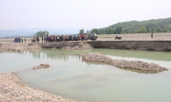 Big News- कमला नदीको अबैध दोहन बढ्यो, प्रशासनको ध्यान पुगेन !