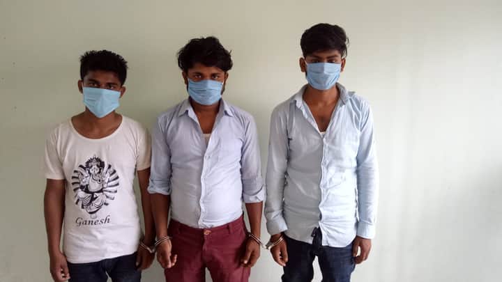 जनकपुरमा पेस्तोल देखाएर रकम लुटेको भनी नाटक गर्ने ३ जना पक्राउ