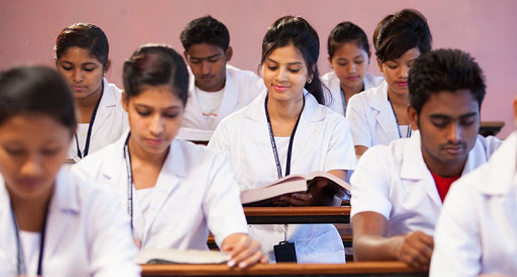 अब अनमी, सिएमए र ल्याब एसिस्टेन्टको पढाइ नै नहुने, १३८ संस्थाका सम्बन्धन खारेज !