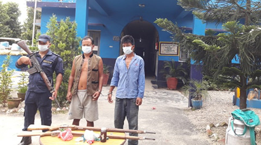 प्रदेश २ : भरुवा बन्दुक र बारुदसहित बाबु–छोरा प्रहरी फन्दामा