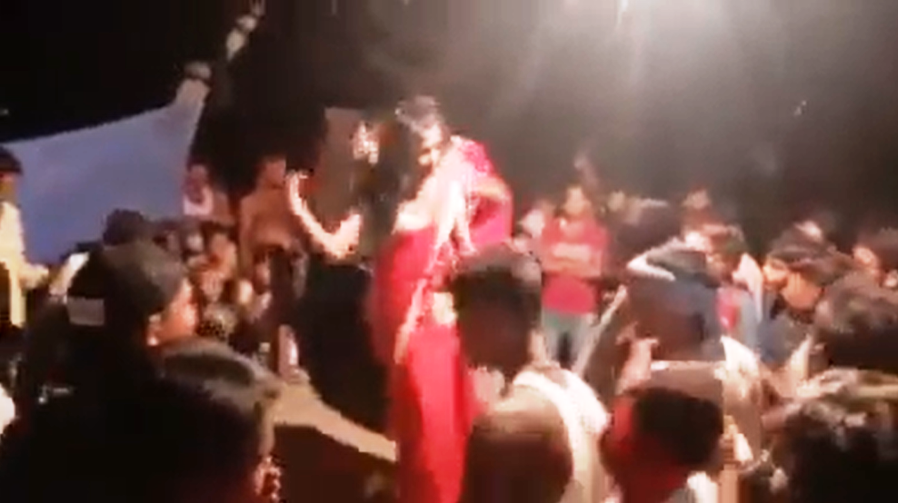 शहिदनगर : जहाँ कोरोनाले व्यापारीको मृत्यू भयो, त्यही ‘कब आओगी…’ (भिडियोसहित)