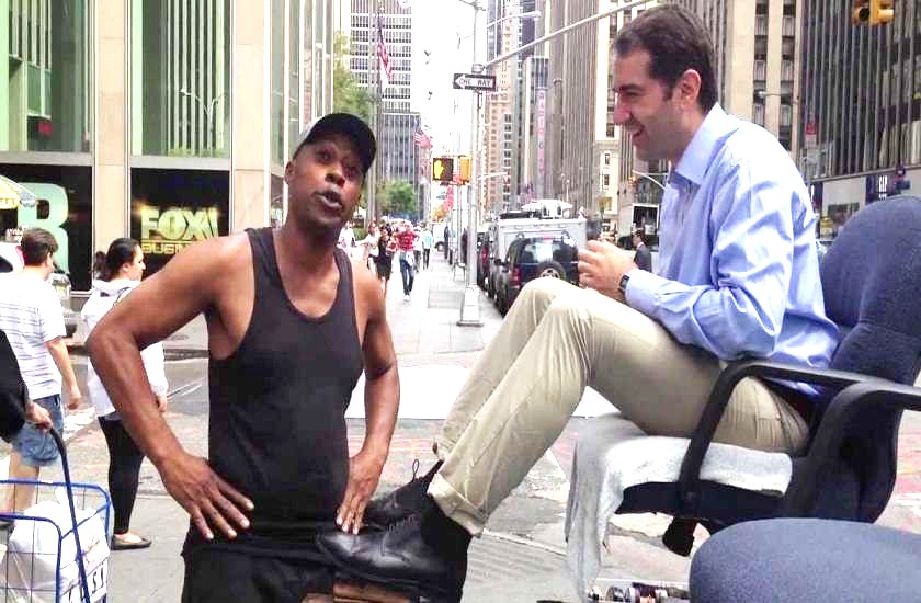 जुत्ता पालिस गरेर महिनाको १८ लाख कमाउँछन यि व्यक्ति