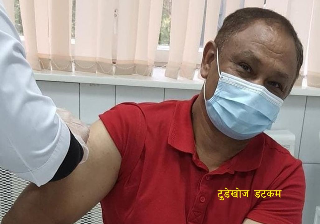 कोरोनाविरुद्धको खोप लगाउने यी हुन् पहिलो नेपाली