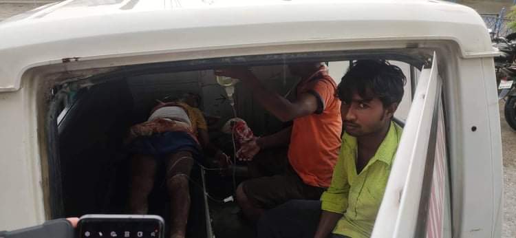 धान खेत हेर्न गइरहेका मुखियामाथि छुरा प्रहार