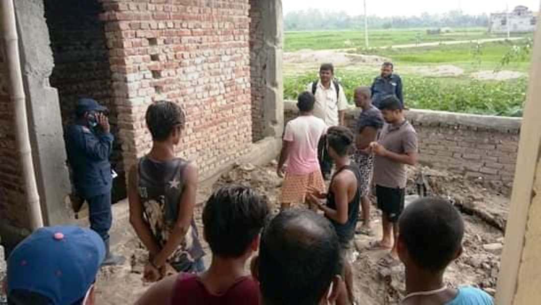 सिरहामा विद्यालय भवनको ताला फोडेर कम्प्यूटर चोरी