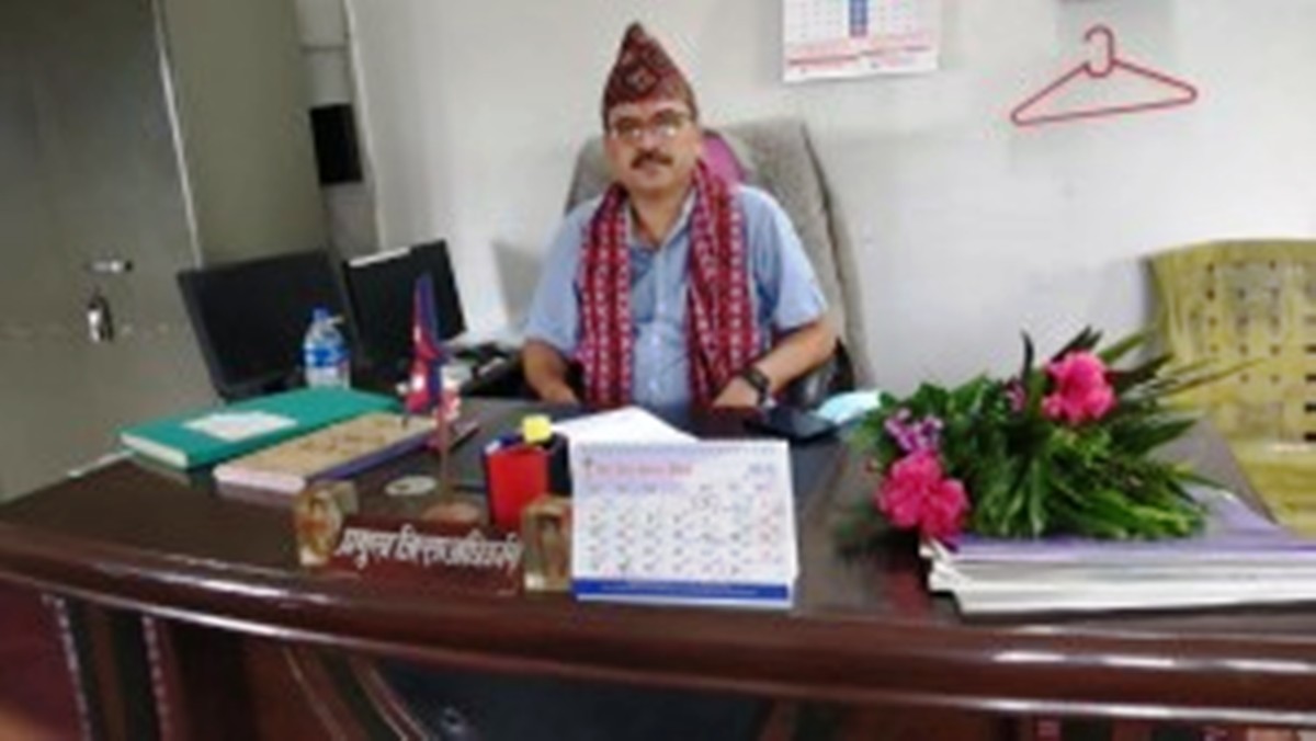 सर्लाहीका सिडिओ पौडेललाई पनि कोरोनाले समात्यो, कस्तो छ अवस्था ?
