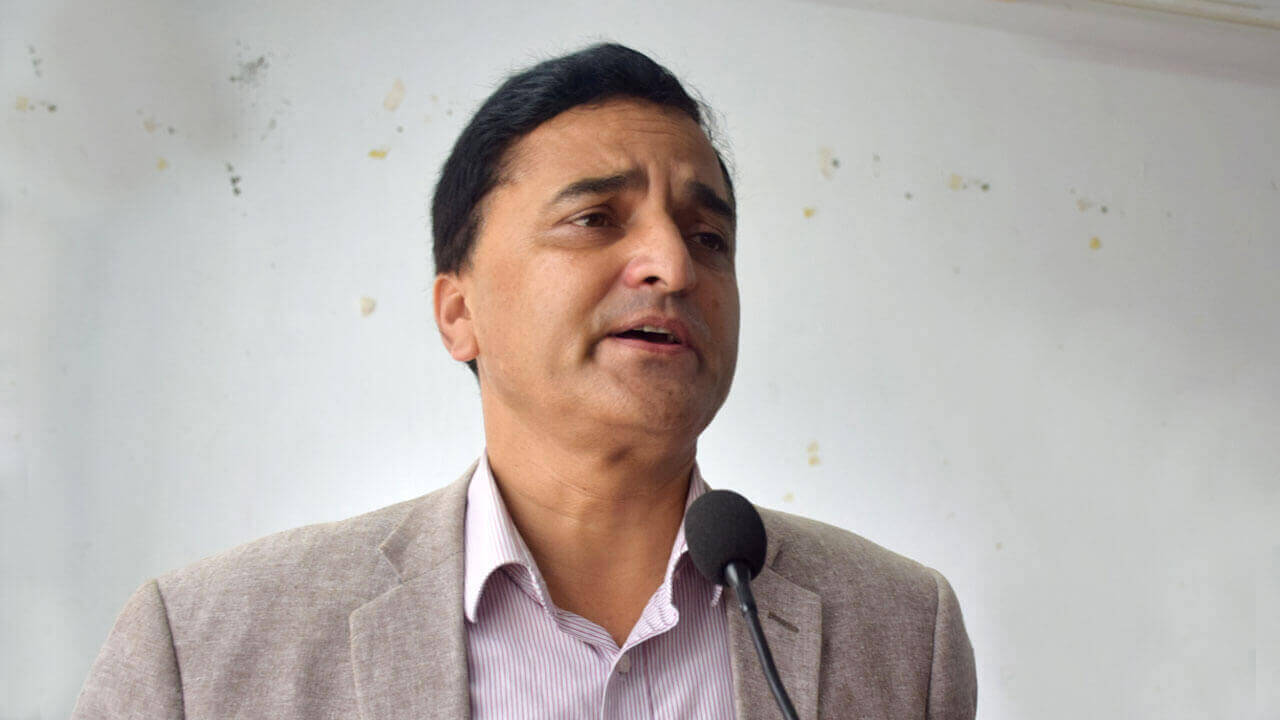 पर्यटन मन्त्री योगेश भट्टराईलाई पनि समात्यो कोरोना भाइरस