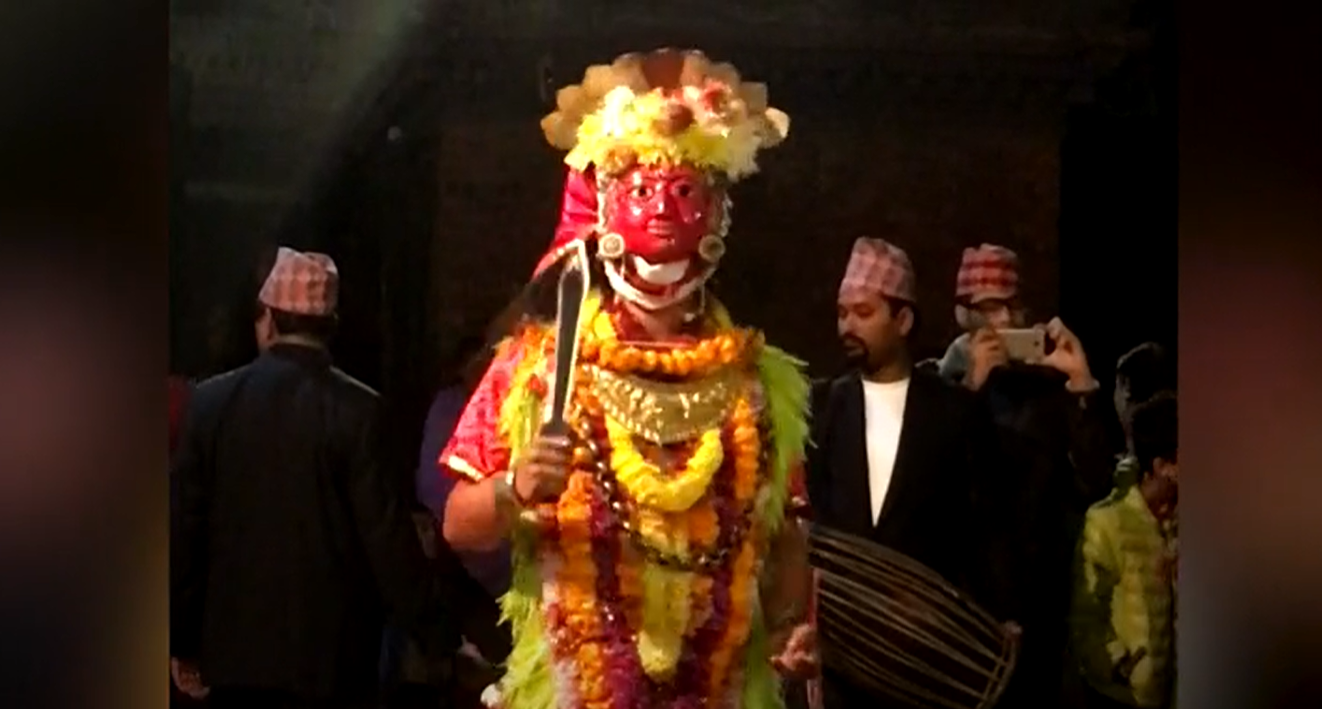 अनिष्ट रोक्न ‘कार्तिक नाच’, दर्शकलाई सहभागी नगराउने