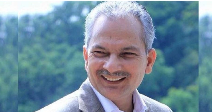 राष्ट्रपति र प्रधानमन्त्रीलाई लक्षित गर्दै बाबुरामले भने :  कुपुत्र-कुपुत्रीले घरमै आगो लगाए !
