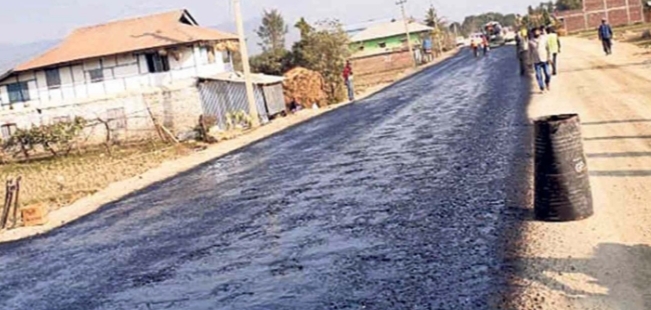 तीन वर्षभित्र सबै पालिका केन्द्रसम्म सडक कालोपत्रे गरिने