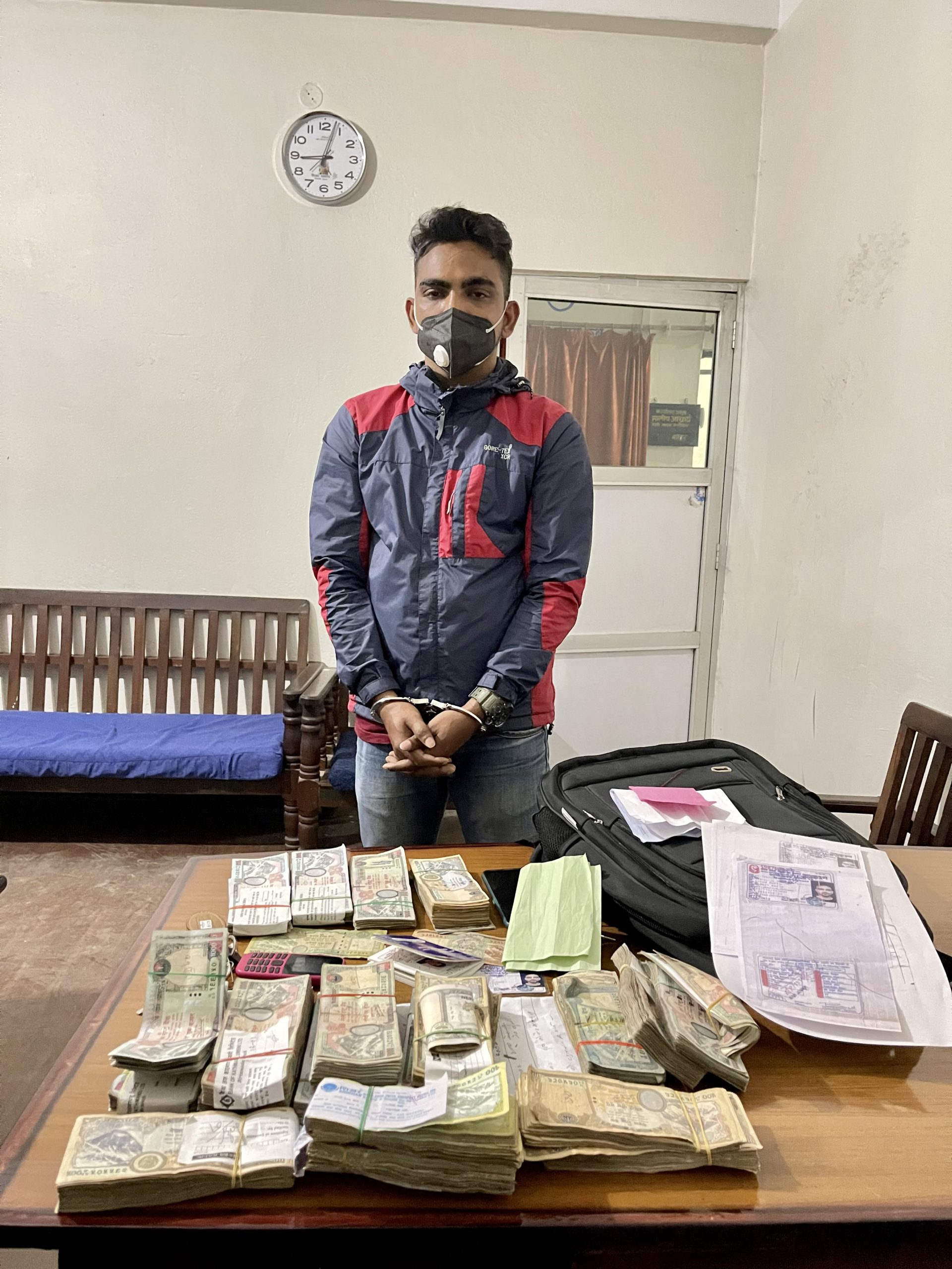 अनलाइनमा चिट्ठा परेको भन्दै लाखौं रुपैयाँ ठगी गर्ने एकजना पक्राउ