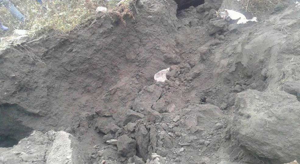 माटोको ढिस्कोले पुरिएर तीन महिलाको मृत्यु