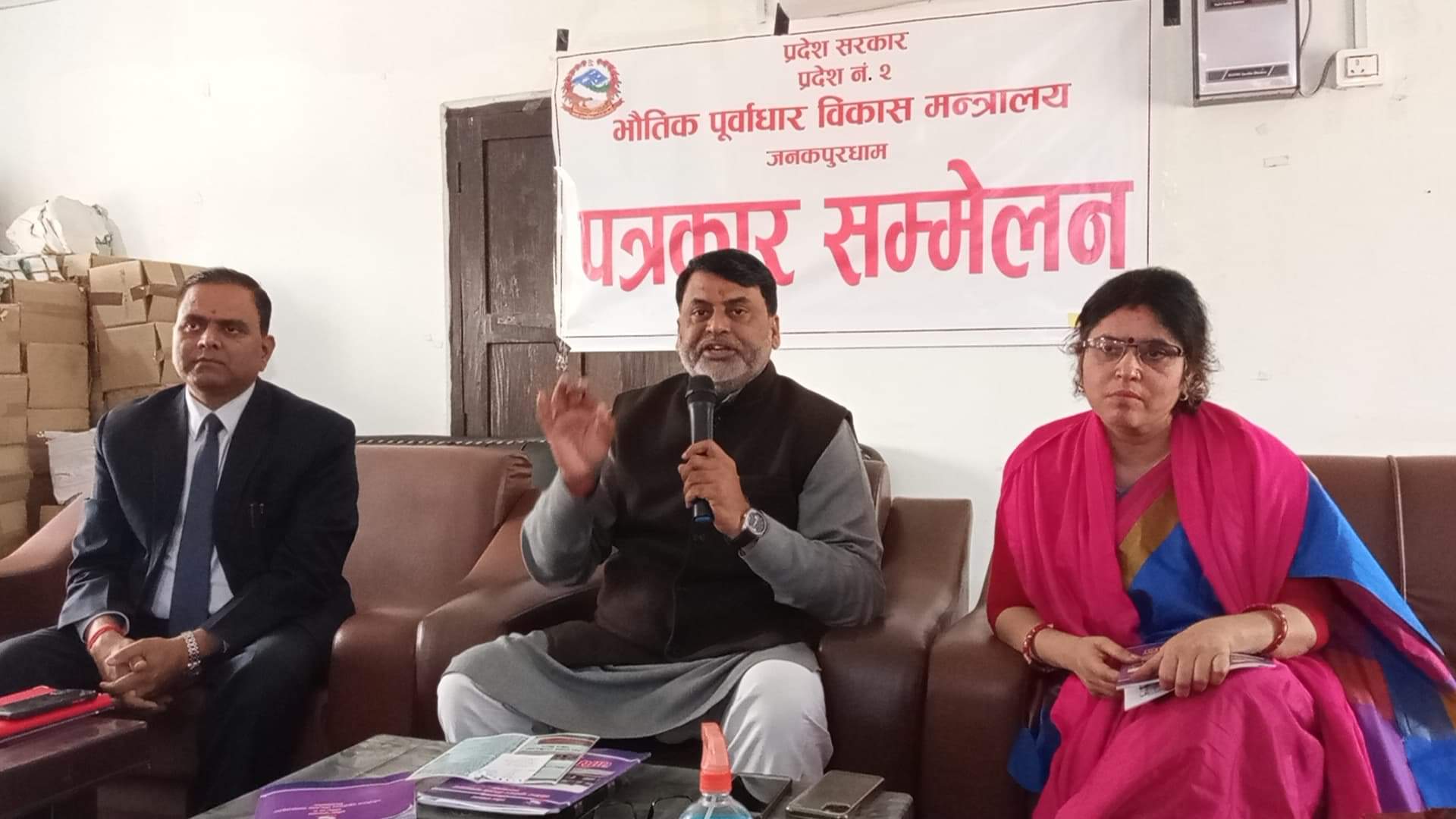 मन्त्री सोनलको सफलता : ३५६ किलोमिटर पक्की सडक निर्माण