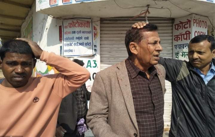 जनकपुरमा बन्दकर्ता र प्रहरीबीच झडप, नेता रामचन्द्र झा घाइते