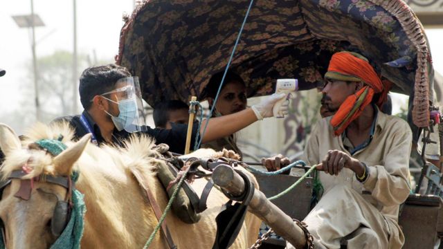 भारतमा कोरोनाको रेकर्ड ब्रेक : एकैदिन २ लाख १७ हजारमा संक्रमित भेटिए