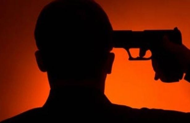 महोत्तरीमा सेनाले आफ्नै कन्चटमा गो’ली हानेर ज्यान गुमाए