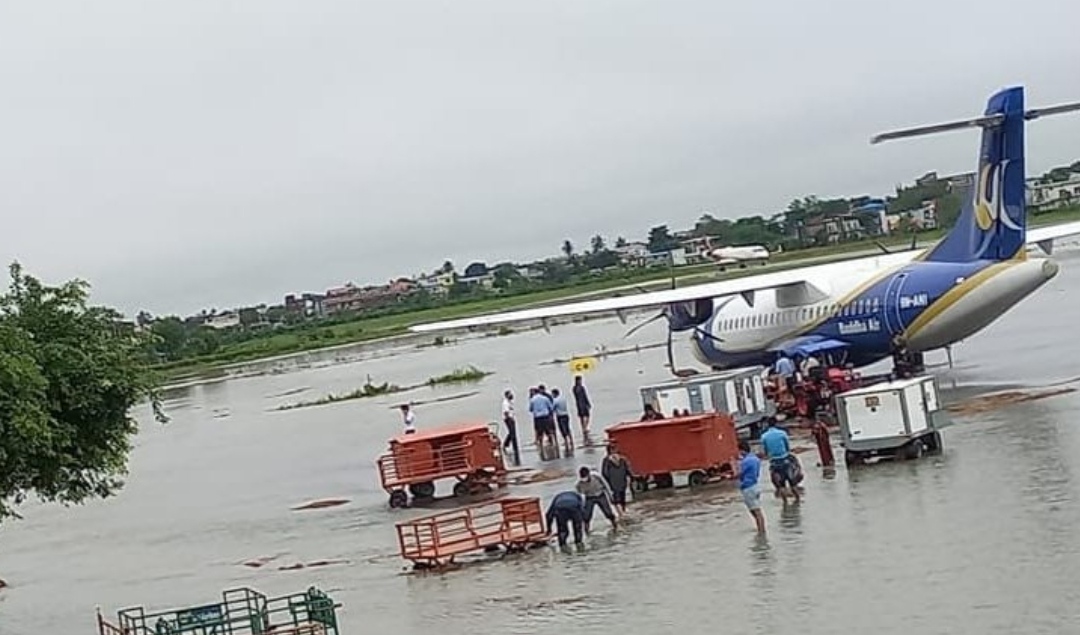 बाढी पसेपछि डुब्यो विराटनगर एयरपोर्ट, उडान अबरूद्ध