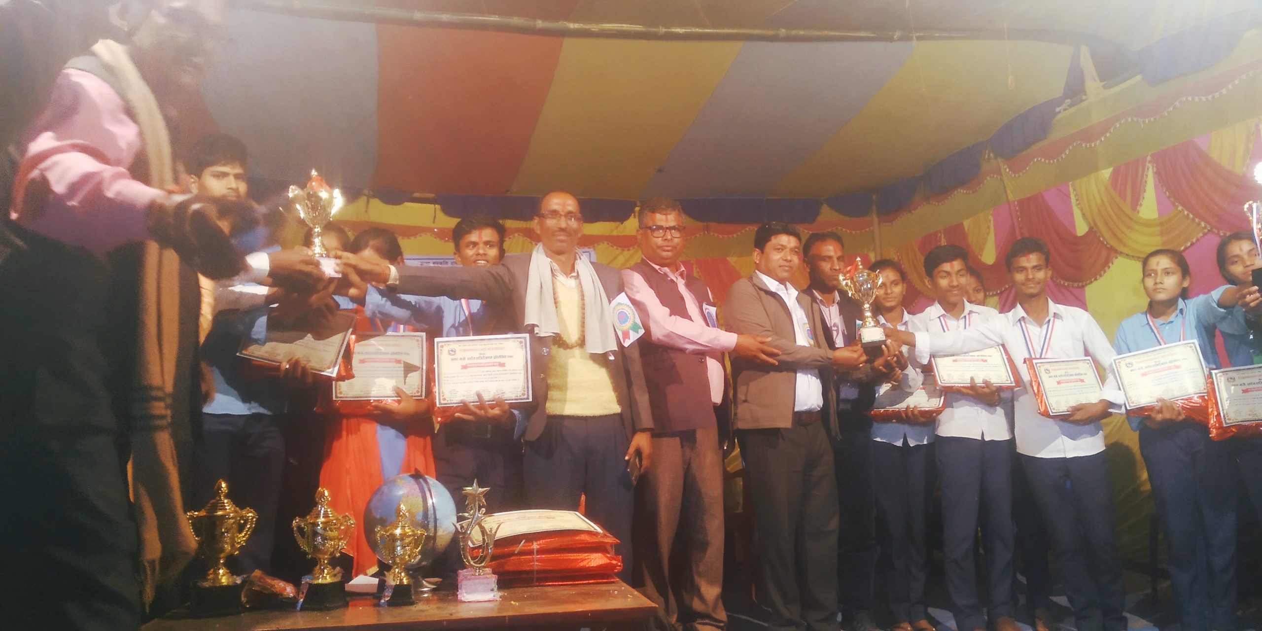 सखुवानन्कारकट्टीमा विद्यार्थीहरुको जेरी खाने प्रतियोगिता सम्पन्न
