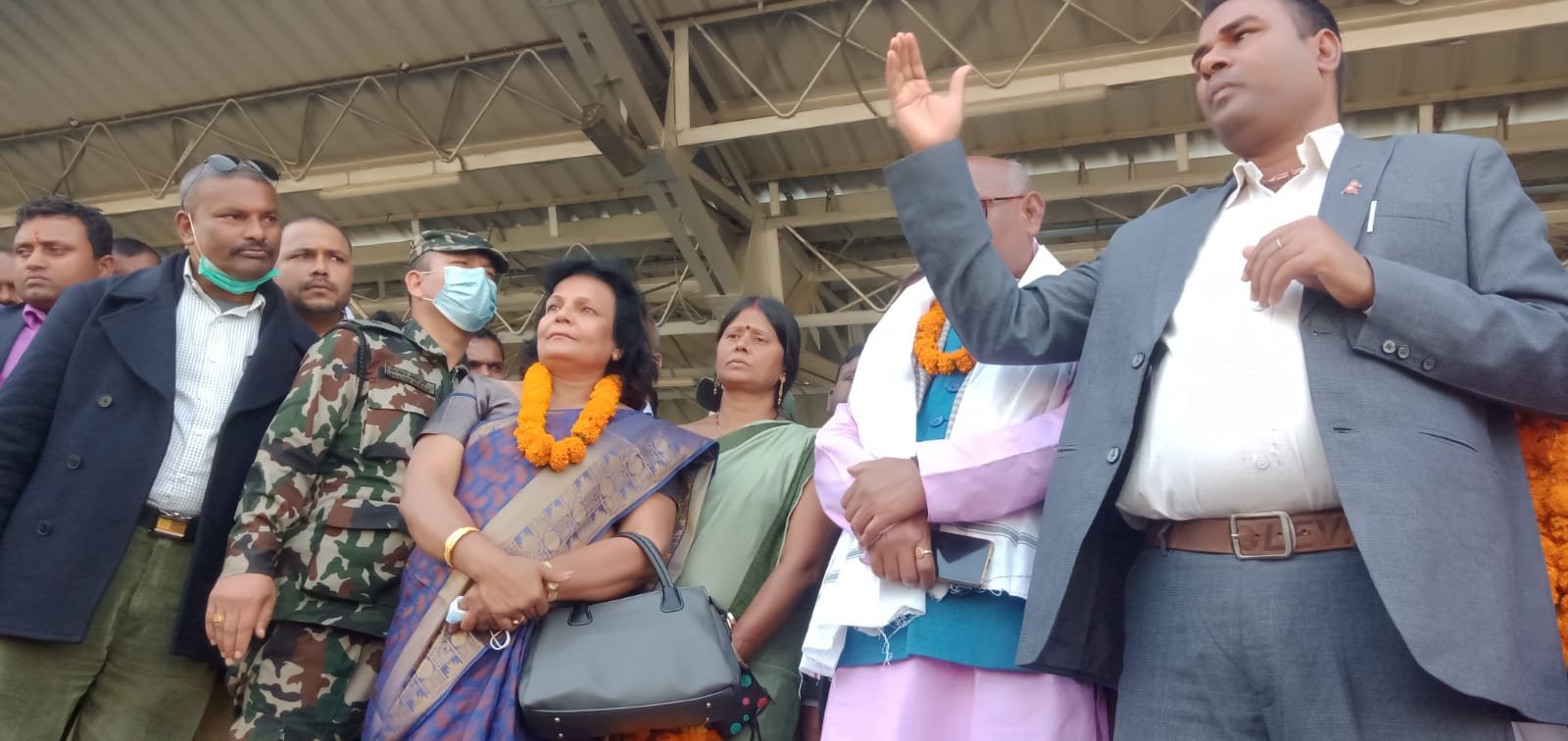 रेल चलाउन अध्यादेश ल्याउने कागजातमा आजै हस्ताक्षर गर्छु : मन्त्री यादव