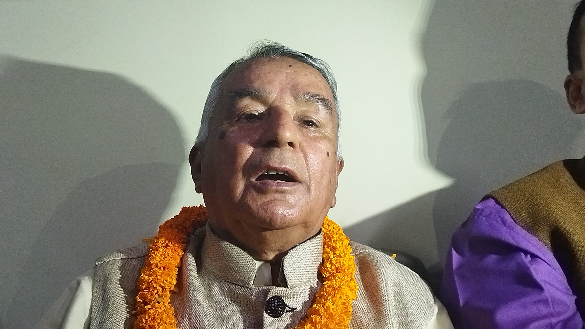 वरिष्ठ नेता पाैडेलद्वारा कांग्रेस सभापतिमा उम्मेदवारी दिने घाेषणा