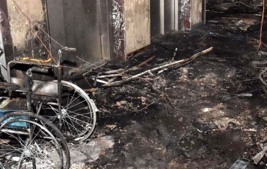 अस्पतालमै आगो लाग्दा ४ अबोध बच्चाको मृत्यू