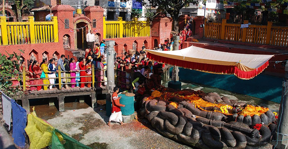 देशभरका नारायण मन्दिरमा भक्तजनको भीड