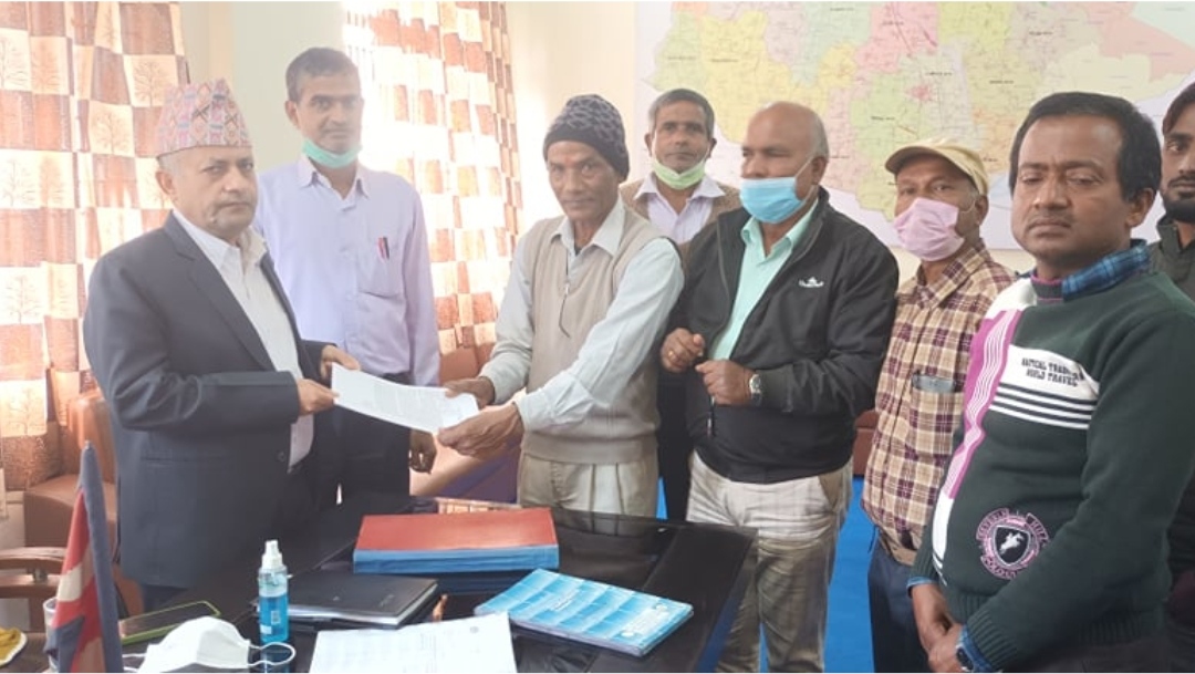 राजविराजमा बसपार्क ४ वर्षमा पनि निर्माण भएन, आन्दोलन सुरु