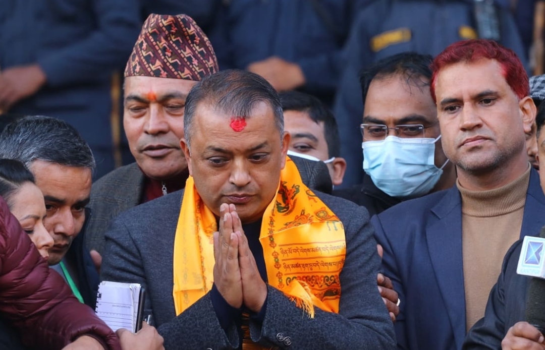 महामन्त्रीमा निर्वाचित गगन थापाले भने- सभापतिलाई सहि ठाउँमा उभ्याउछौं