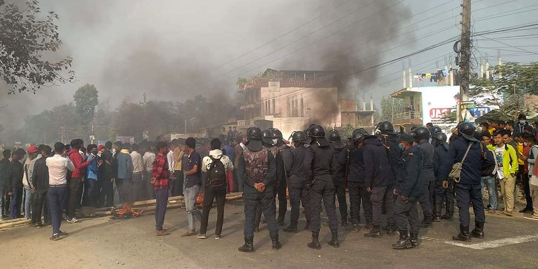 सर्लाहीमा ट्रकले विद्यार्थी यादवको ज्यान लियो, विरोधमा प्रदर्शन