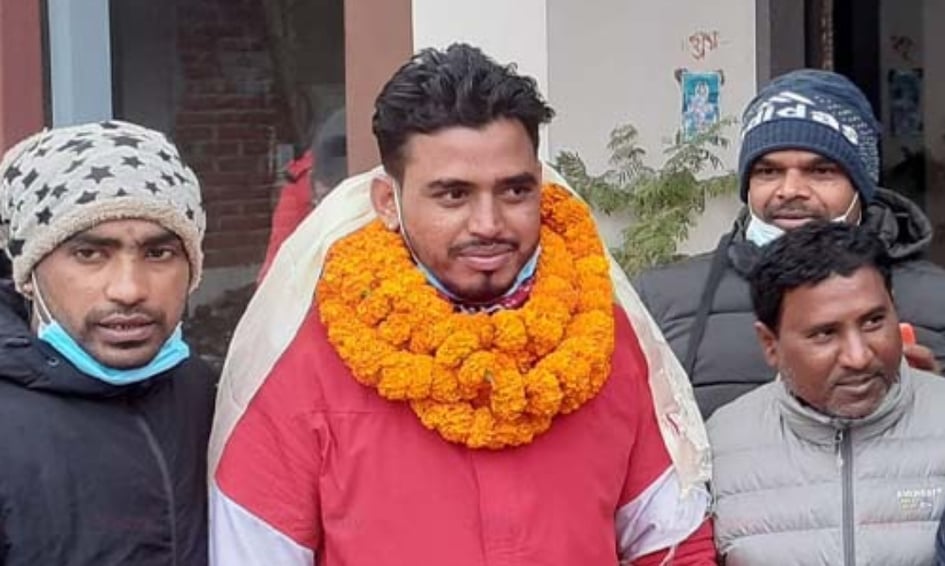 मधेसका मुख्यमन्त्रीको घरमा ढुङ्गा प्रहार गर्ने पटेल रिहा, फुलमालाले स्वागत