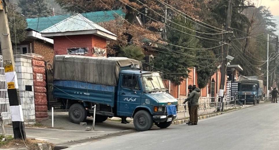 जम्मू-कश्मीरका पूर्व मुख्यमन्त्रीसहित शीर्ष नेताहरूलाई ‘नजरबन्द’मा राखियो